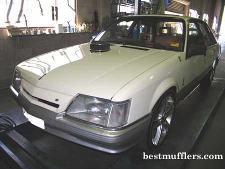holden vk commodore